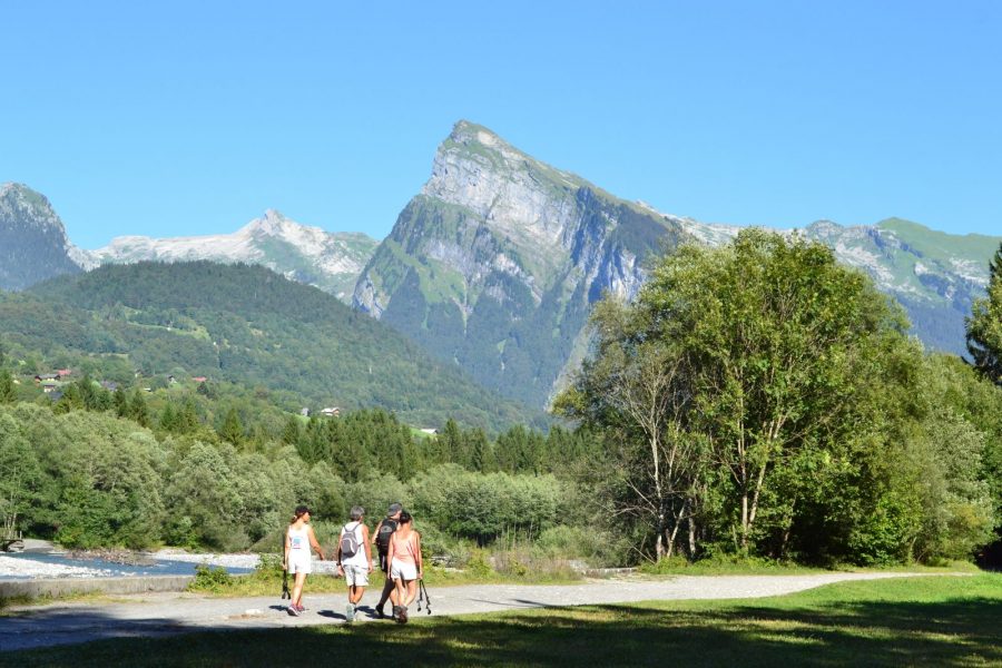 Sentier les bords sur Giffres