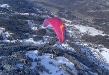 Baptêmes de l’air en parapente : Découvrez la montagne vue d’en haut !