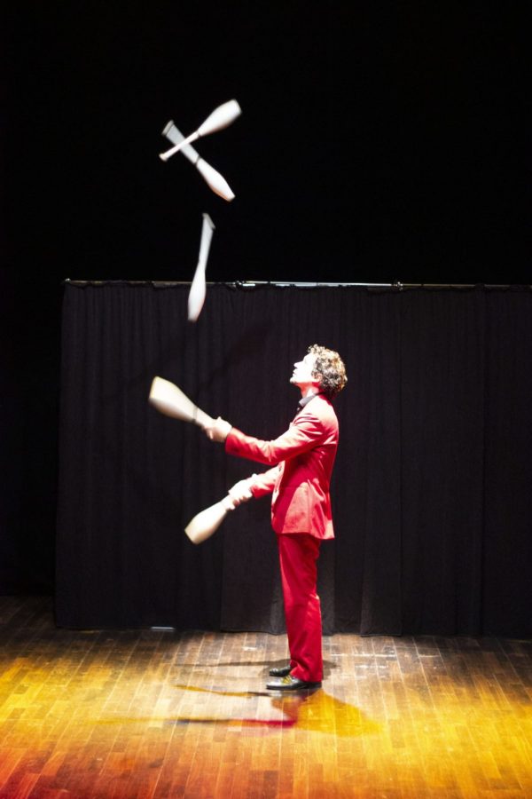 Les Illusions d’Anto : un spectacle magique et circassien_Sixt-Fer-à-Cheval